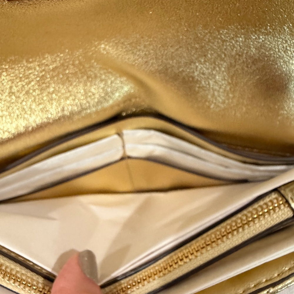 NEW AUTHENTIC Tory Burch Gold Quilted Crossbody Bag - Picture 10 of 12
